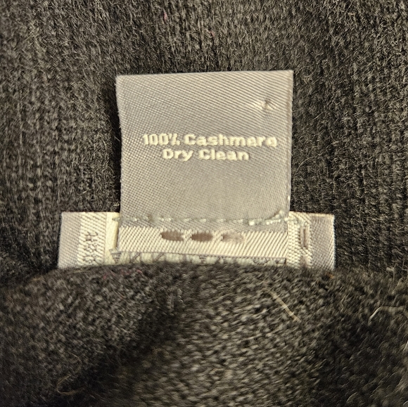 NWOT - Cashmere Ann Taylor Black Sweater - Size L - Picture 6 of 7
